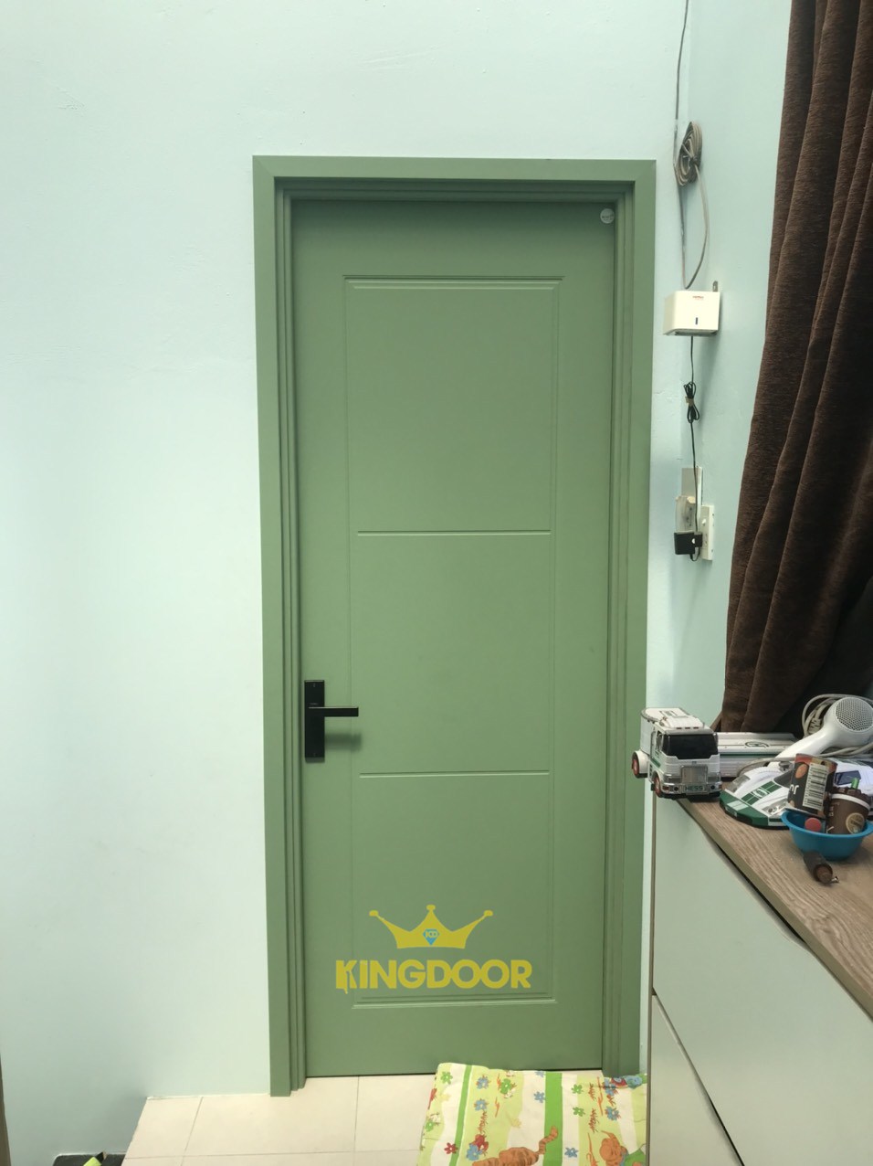 Cửa Nhựa Composite Tại Bình Tân - Giá Rẻ Tận Xưởng